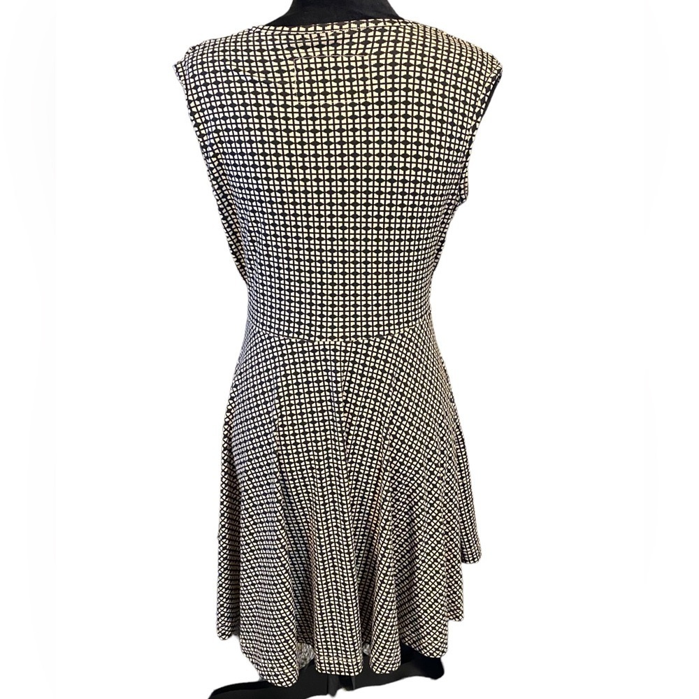 Effie's Heart V-Neck Plaid Patterened Faux Wrap Dress Size M - Picture 3 of 9